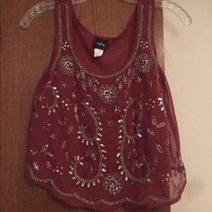 Gorgeous Buckle Top!